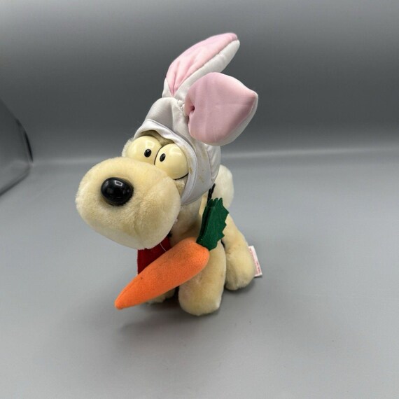 Vintage Dakin Odie Easter Rabbit Plush Stuffed Animal Garfield