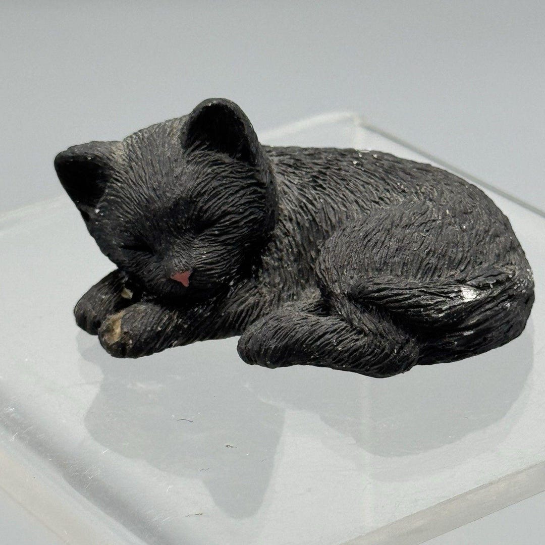 Vintage Sandicast Black Sleeping Cat Kitten 1986 Brue REPAIRED