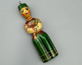 Vtg Rosyjska drewniana ręcznie malowana rzeźbiona dama ozdoba świąteczna sztuka ludowa róże
