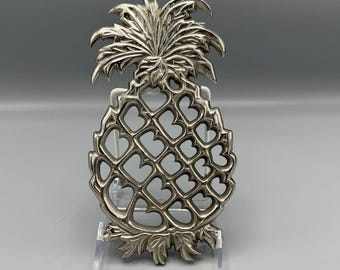 VTG Williamsburg Sedgefield Pineapple Footed Trivet India Heavy Silver Tone