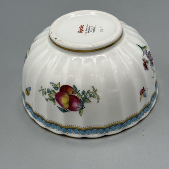 Spode Fine Bone China Trapnell Cranberry Bowl England Disc Blue