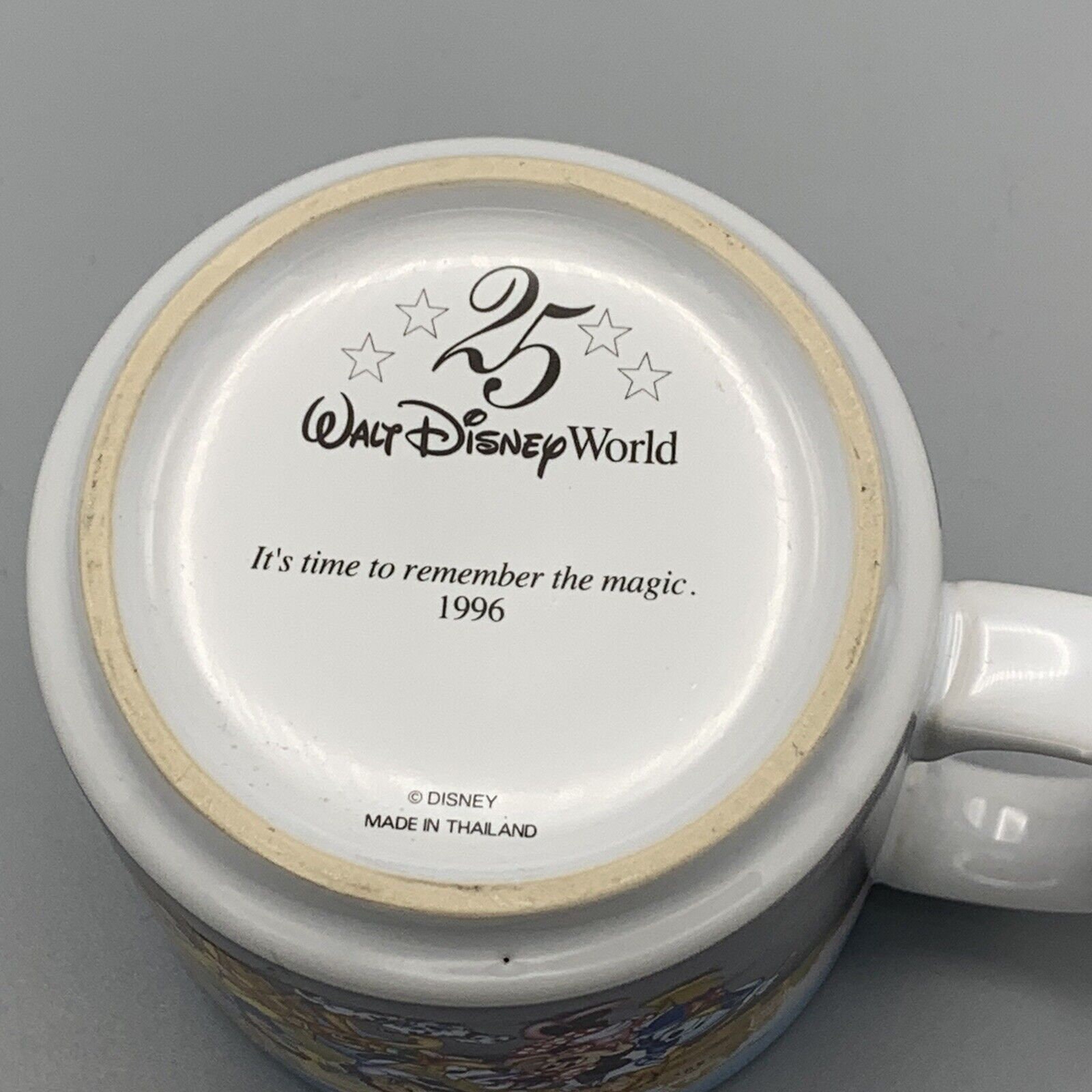 バンビ マグカップ ウォルト ディズニー プロダクション ウォルト・ディズニー・ワールド 25周年記念 リメンバー・ザ・マジック