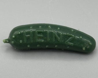 Vtg Figural Heinz Mini Green Pickle Revers Krawattennadel Werbung Worlds Fair 1 1/4 "