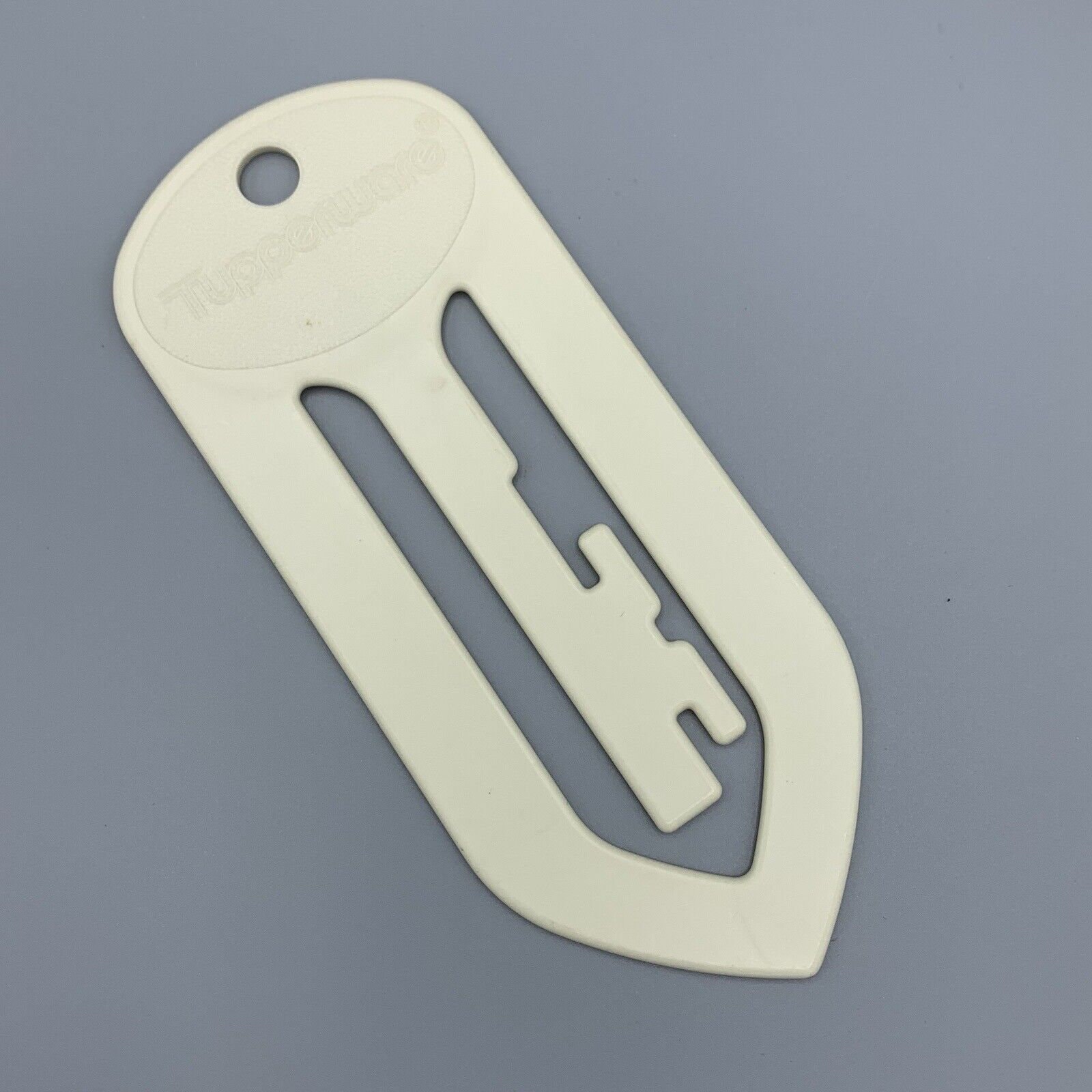 Vtg Tupperware Almond Beige Key Paper Clip Cookbook Bookmark