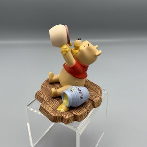 Vtg Disney Pooh and Friends Winnie the Pooh Figurine Life Is Sweet Hunny Pot