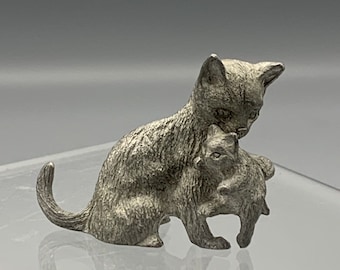 Spoonitques Pewter Miniature Mother Cat Carrying Kitten Figurine Fairy Garden