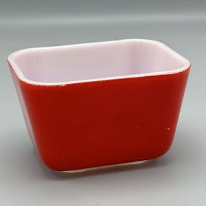 Vintage Pyrex Glass Refrigerator Dish Primary Red No 501 NO LID
