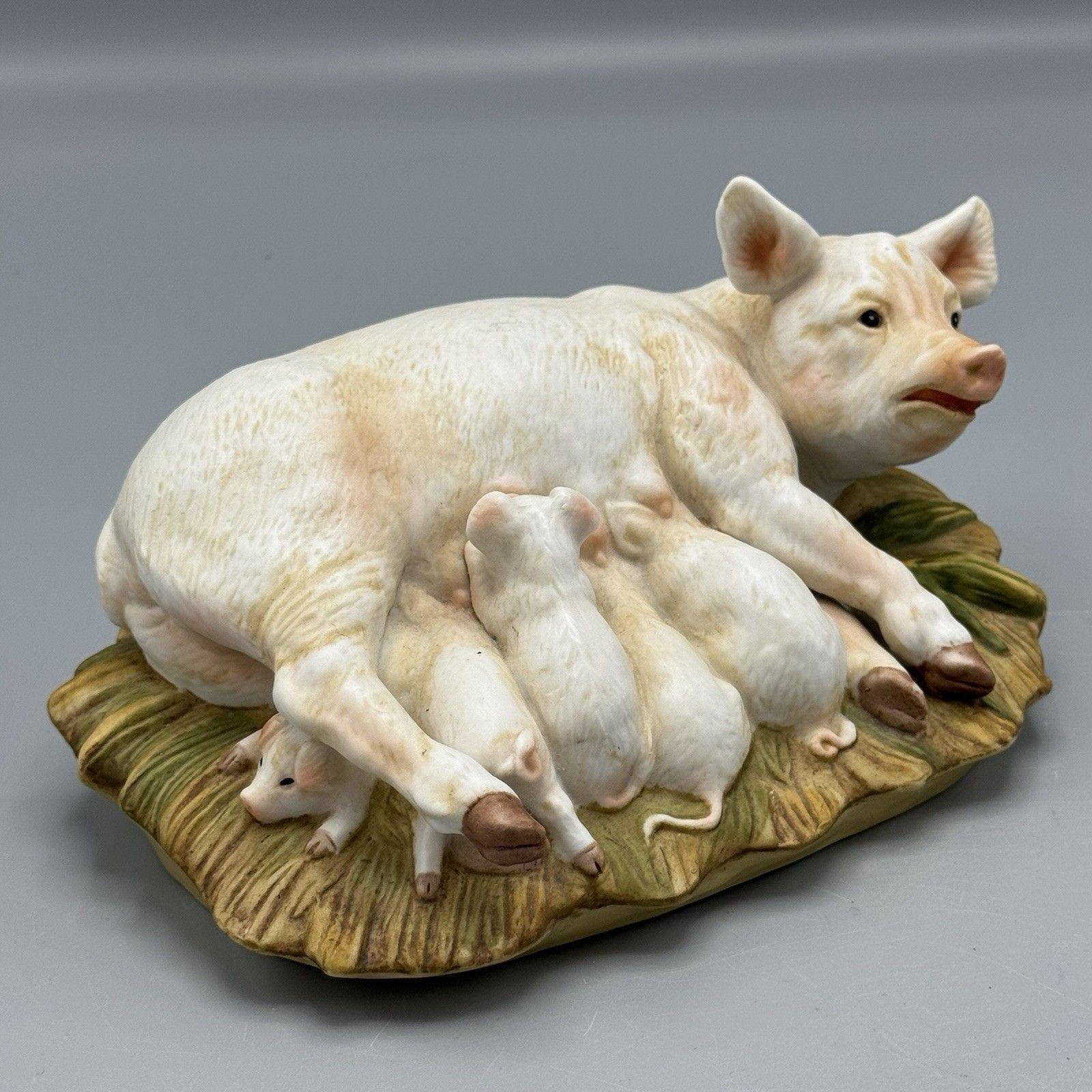 pig mama☺︎ 1985 Homco Masterpiece Porcelain Mama Pig and Baby Piglets