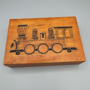 Vtg Polish Etched Train Engine Wood Trinket Jewelry Keepsake Box Hand Made 6 in