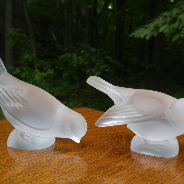 Paire de Lalique Paris Cristal dépoli oiseaux chanson signée oiseau moineau verre Vintage Art Figurines cristal Art aviaire de France génial