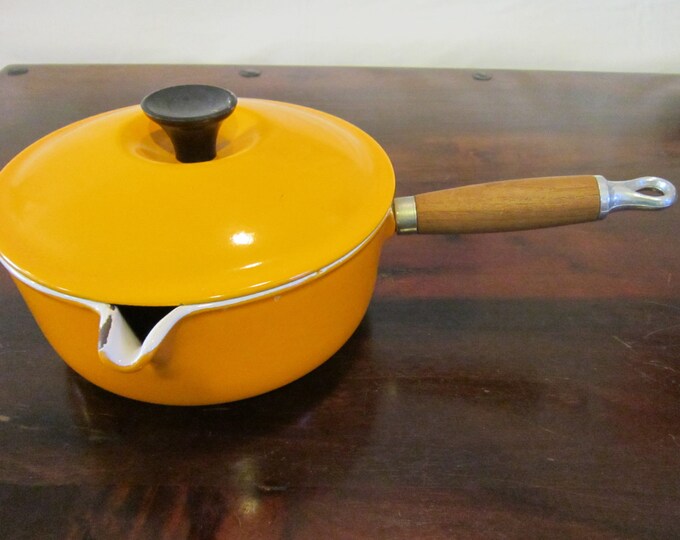 Vintage Le Creuset 20 Sauce Pan With Lid and Wood Handle Yellow Made in