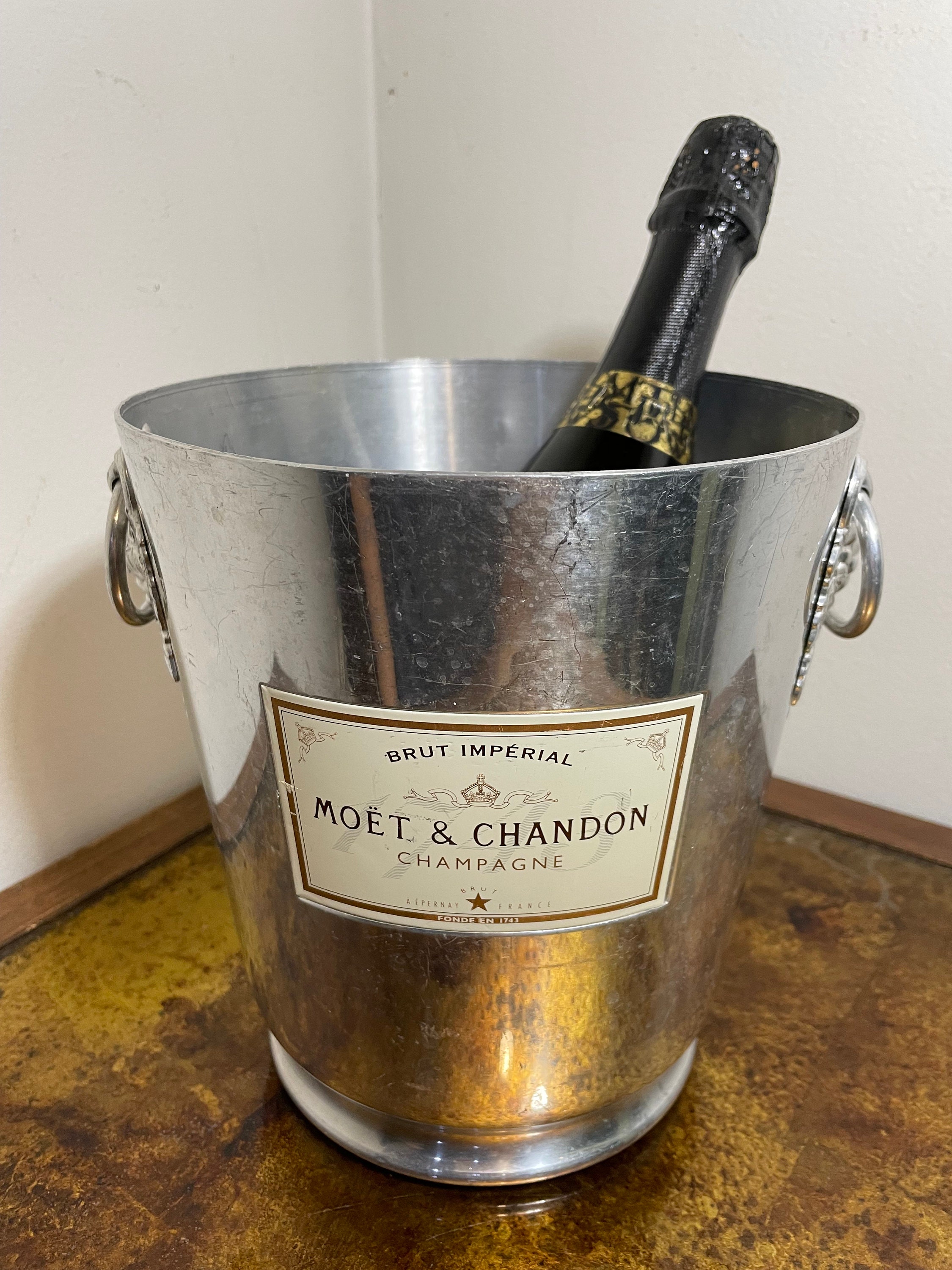 Vintage French Moet et Chandon Champagne Silver Colored Brushed Metal Ice  Bucket, Retro White Wine Bottle Cooler from France