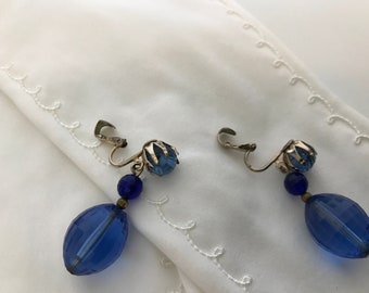 Fascinating Facets! Vintage Blue Faceted 3 Bead Drop Dangle Clip Earrings