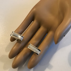 Pearly White!  Vintage Unmarked Silver and Mother of Pearl Cufflinks