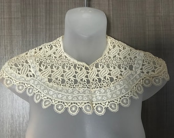 Victorian Splendor! Vintage Decorative Dress/Blouse Removable Lace Collar