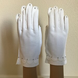 Vintage Ladies White Elvette by Dawnelle Costume, Church, Tea Party, Pinup Gloves