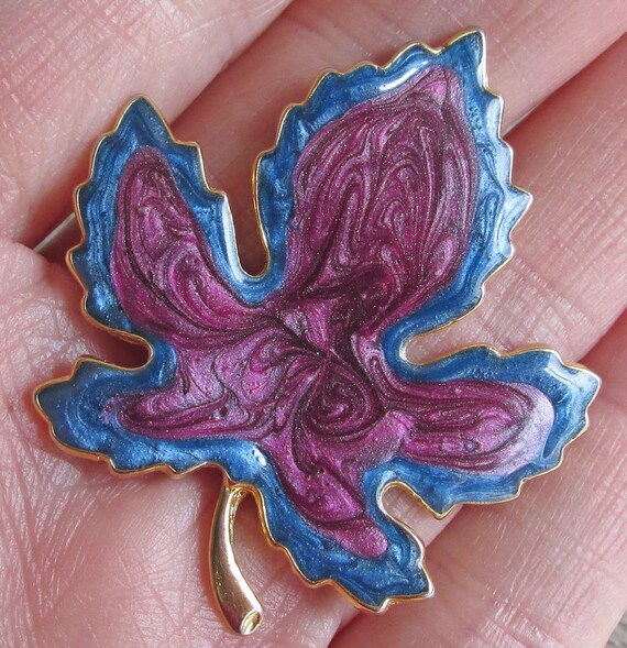Vintage Gold Tone Leaf Brooch, Purple Blue Enamel… - image 4