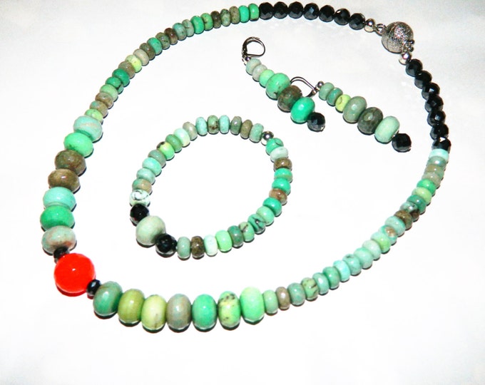 Green Chrysophase with Orange Jade Ball