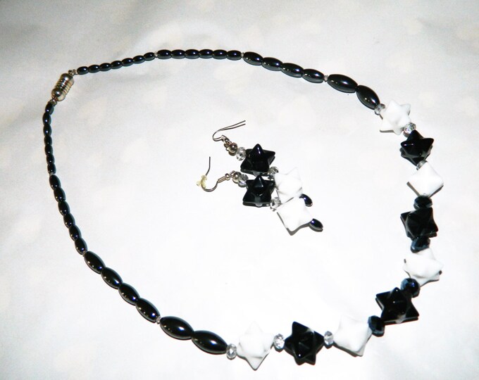 Stars of Vintage Bola Black & White Agate