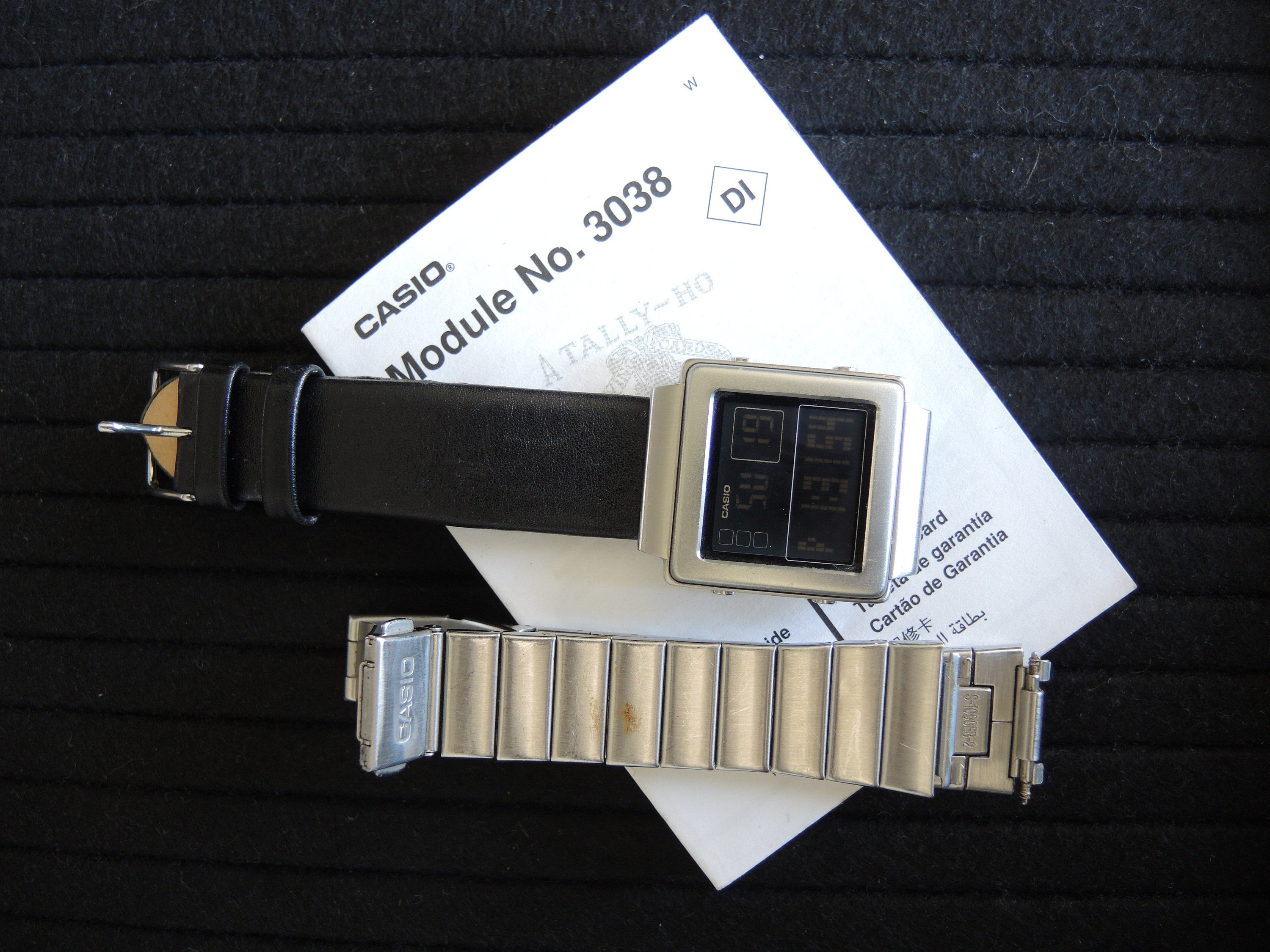 ★激レア CASIO マジックウォッチ 新品未使用品 MGC-10 ★ Extreme RARE Limited edition CASIO MGC-10 Magic-Game watch