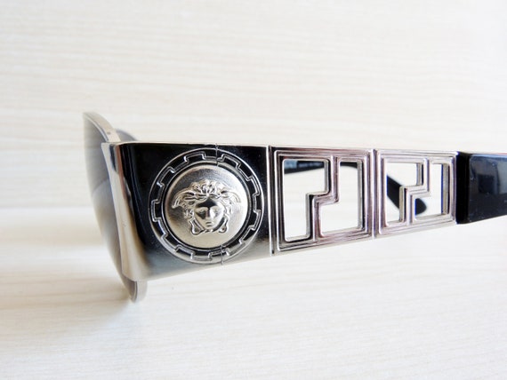 Versace sunglasses clearance emblem