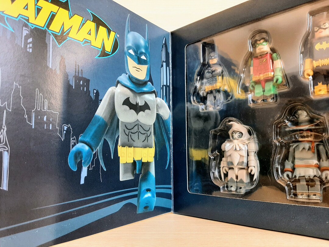 BATMAN DC UNIVERSE Medicom Toy Kubrick Box Set Figures Japan