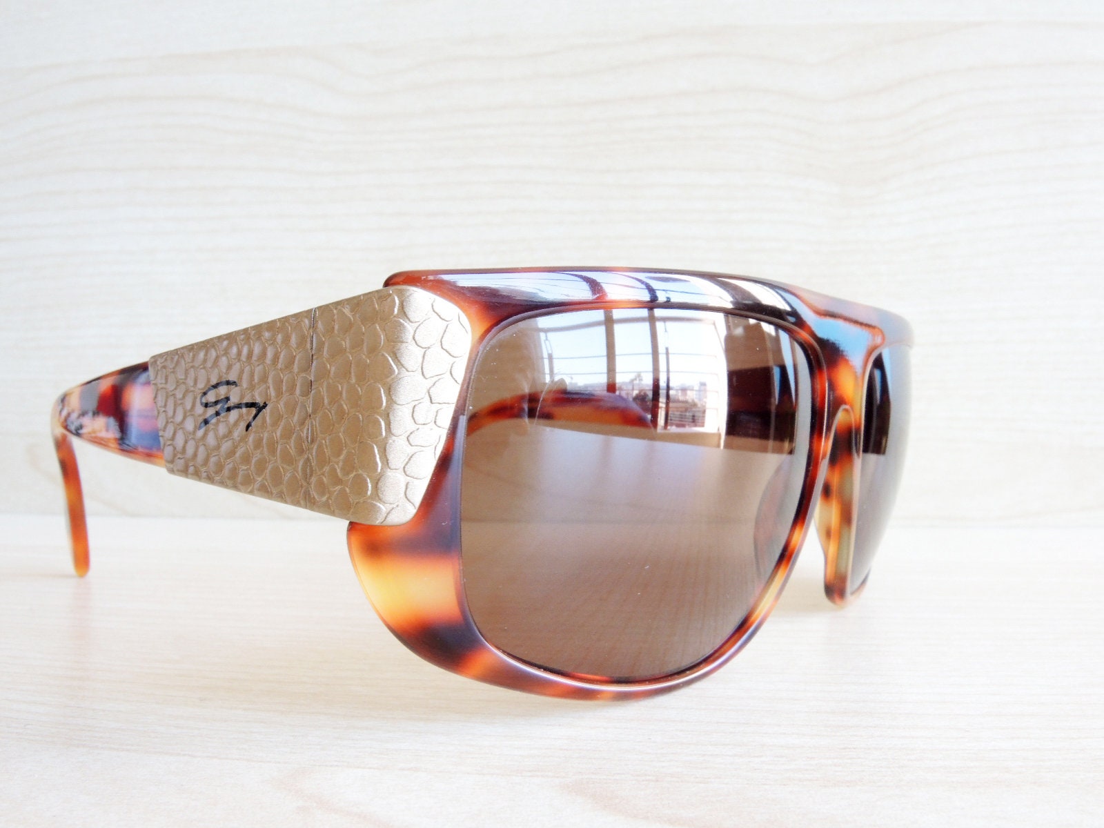 Vintage Genny Sunglasses: 90s Gold Tortoise Mask Shades - Etsy display picture 2