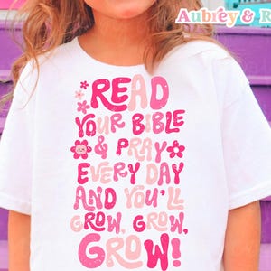 Christian PNG SVG sublimation lire votre Bible enfant chanson coupe fichier petite fille rétro bambin coloré tendance roses religieux conception graphique DTF