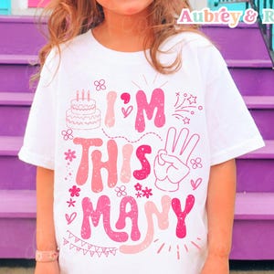Dritte Geburtstag für kleine Mädchen PNG SVG Sublimation Cricut Cut Datei dritter Geburtstag gewellt bunt Trendy Retro T Shirt Grafikdesign DTF dtg