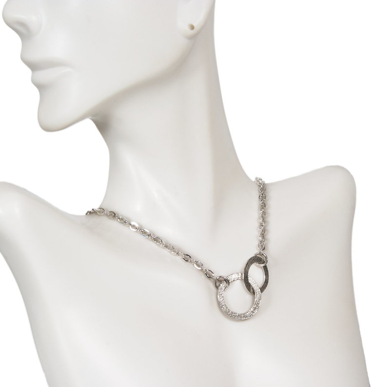 Sterling Silver Ring Necklace Interlocking Circles Necklace Linked Circle Necklace Mother Daughter Necklace Meaningful Gifts