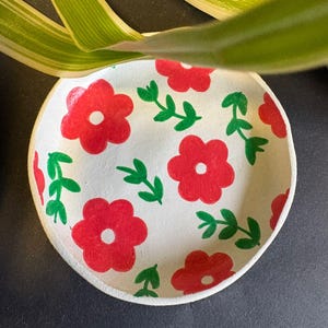 Hand-Painted Floral Trinket Tray – Ceramic Ring Dish, Jewellery Holder, Catch-All Dish