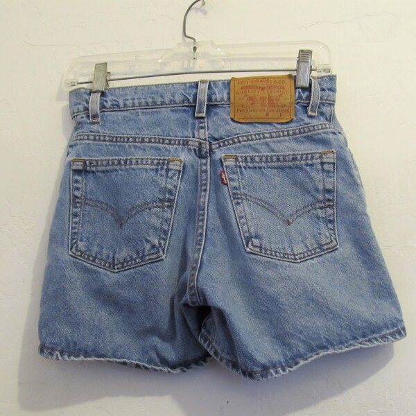 Vintage 90's,USA Made Blue Vintage LEVI'S 955 Jean Shorts.3