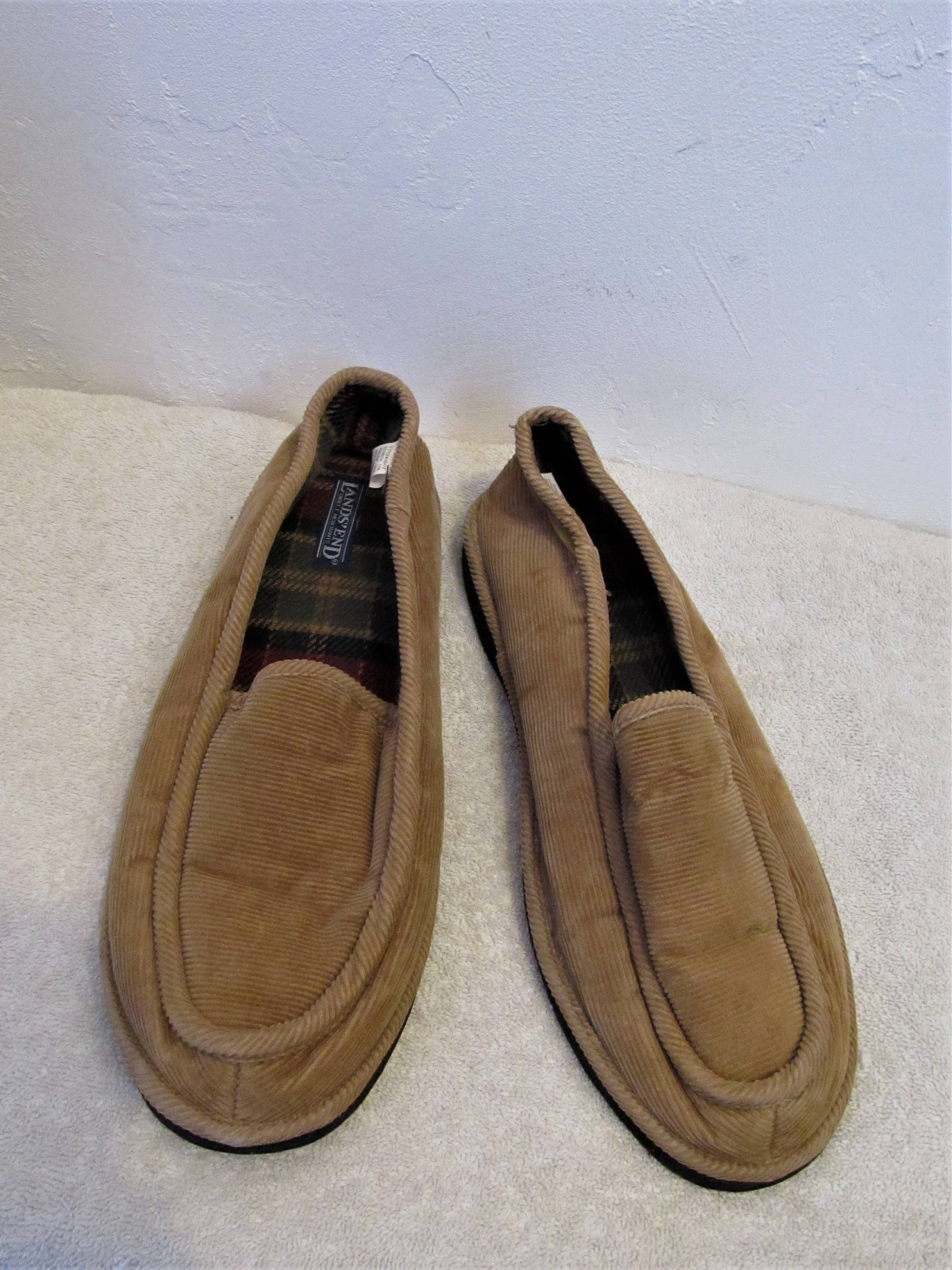 lands end slippers on Men S Vintage 90 S Tan Corduroy Slippers By Lands End 11m Pantuflas Zapatos Zapatos Para Hombre
