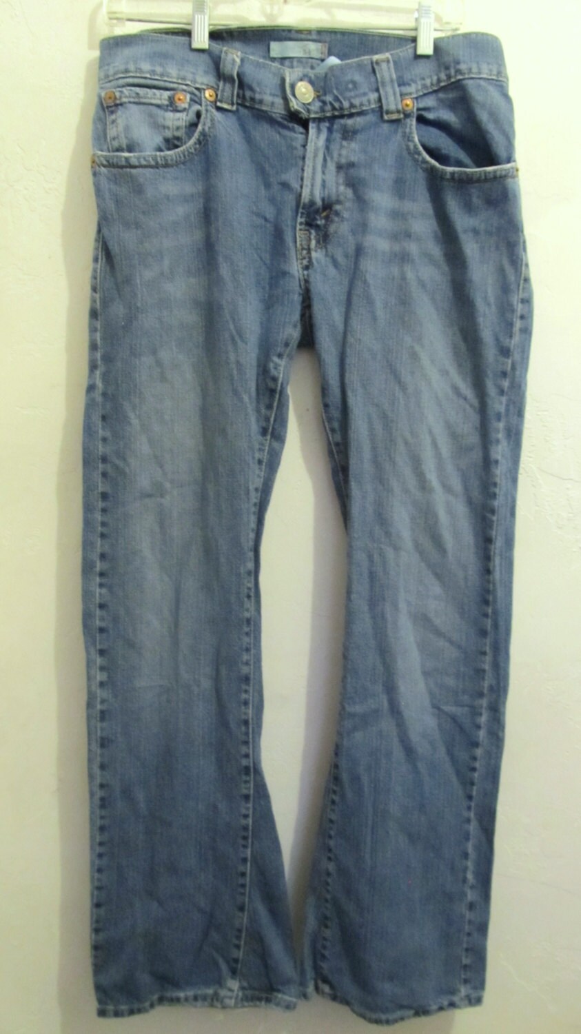 women's levi's 542 low flare