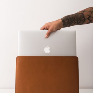 MacBook pro leather sleeve / Laptop sleeve from premium full-grain leather / MacBook air case / Apple accessoriess