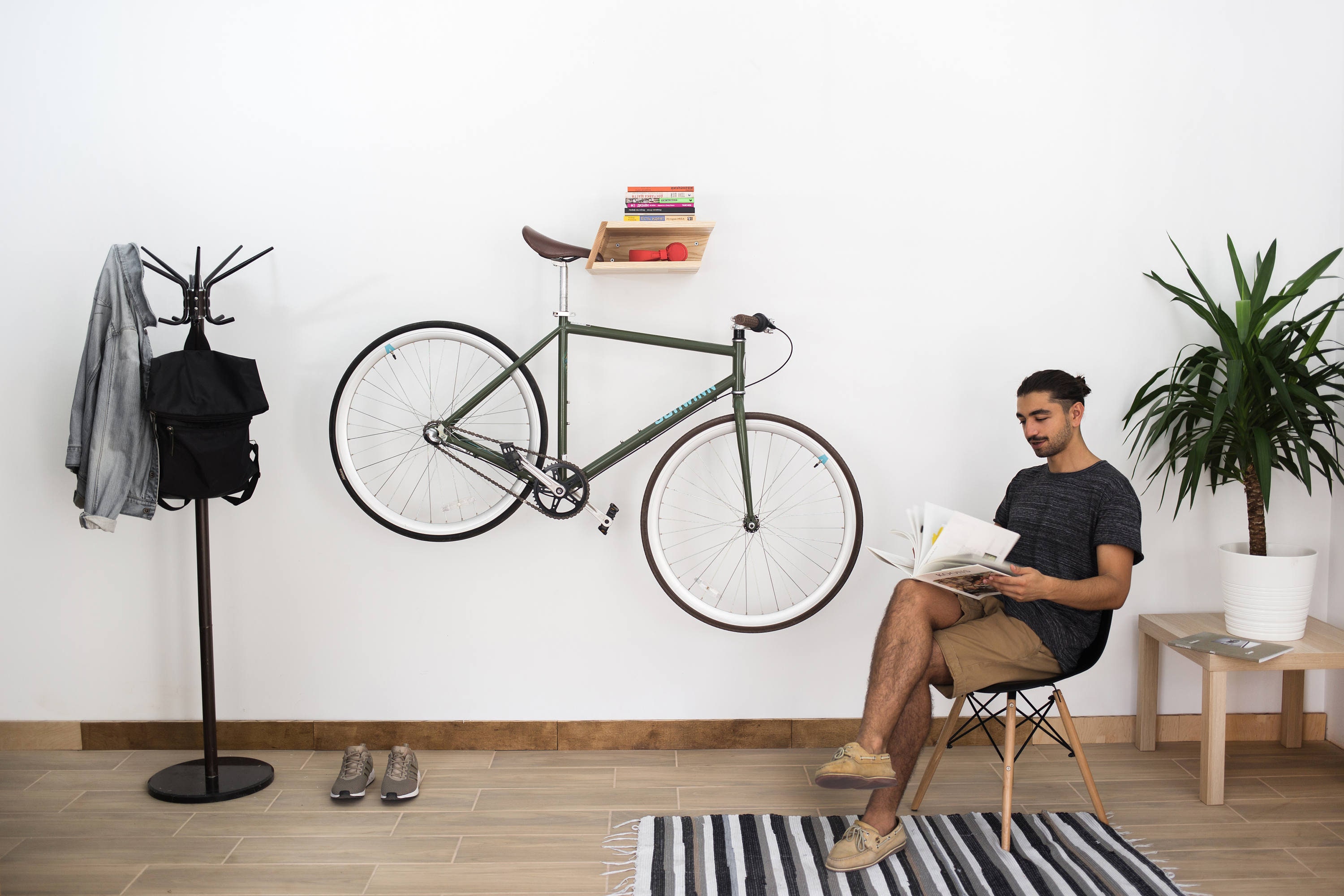 Soporte de pared para bicicletas de madera / portabicicletas de pared /  soporte para bicicletas de madera / almacenamiento interior de bicicletas -   España