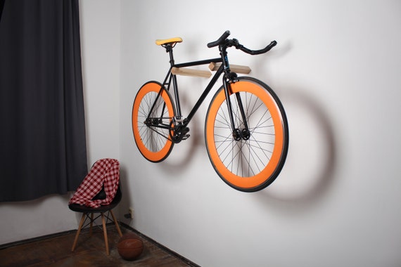 Crochets en bois pour ranger les vélos / Support mural pour vélo