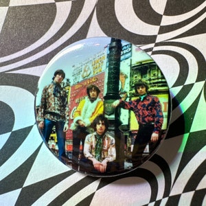 Pink Floyd groovy band photo 1.25 inch Pin