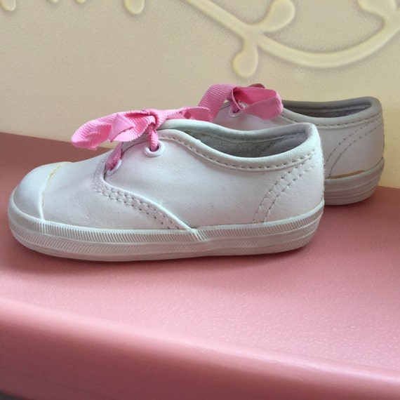 90s shoes for outlet girls