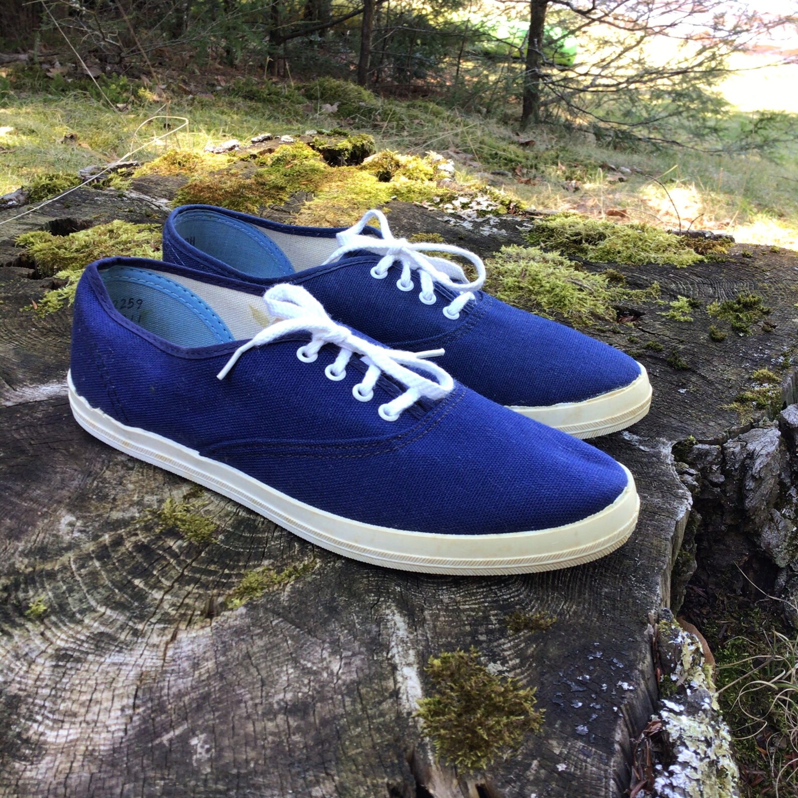 womens vintage canvas sneakers
