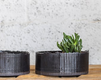 Large ceramic planter, Modern Ceramic Planter, black ceramic planter, Succulent Planter, Pottery Planter, Indoor Planter, Decorative Planter