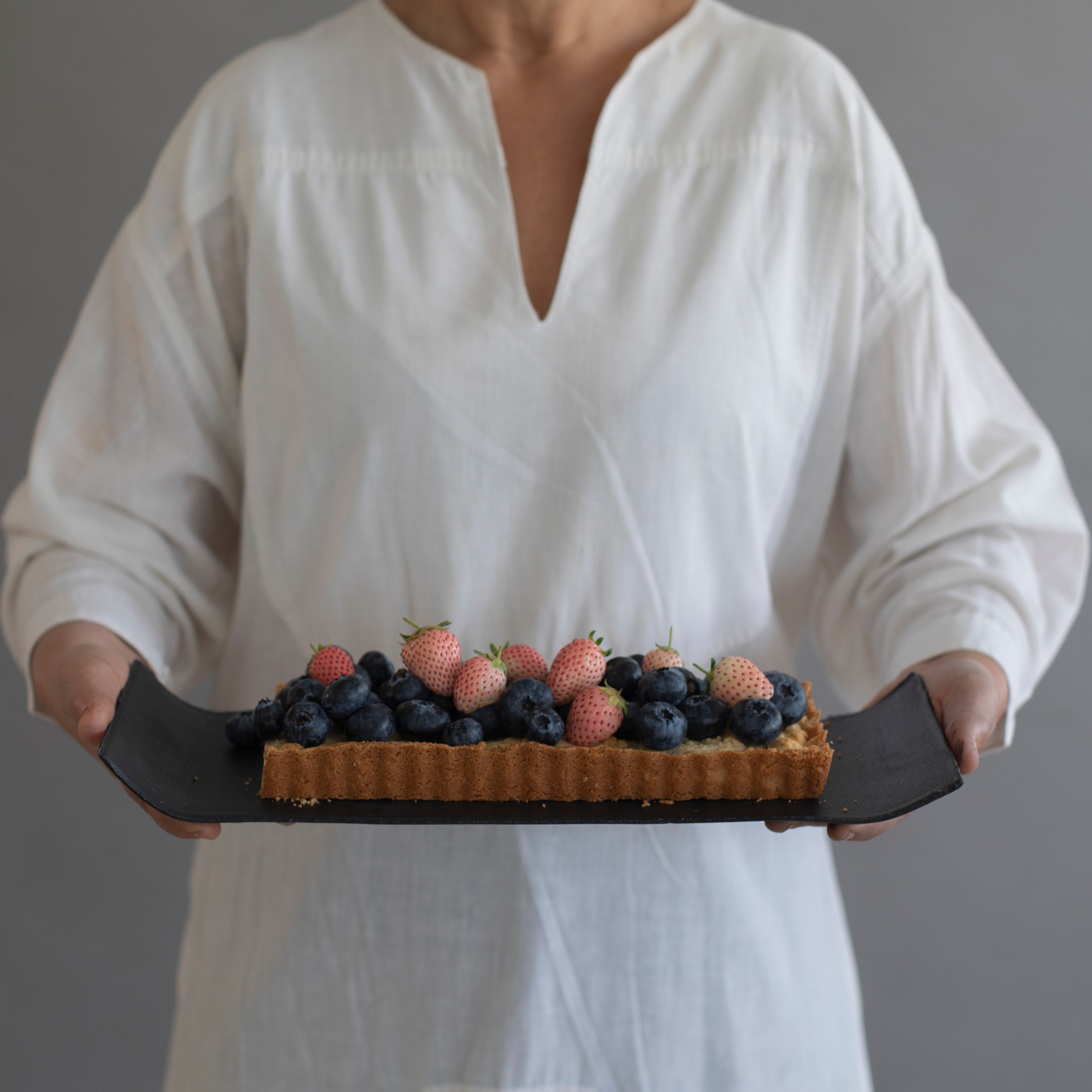 Plateau de Gâteaux en Céramique Moderne, Plat Service Noirs Rustiques, Plateau Poterie Brut Fait à L