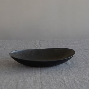 Large Oval Ceramic Serving Bowl, Modern Ceramic Bowl, Unique Fruit Bowl, Black Or White Bowl, Gift For Mom image 3