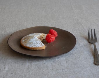 White Ceramic Serving Plate for Housewarming Gifts