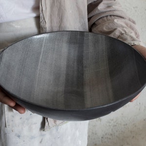 Ceramic large serving bowl image 5