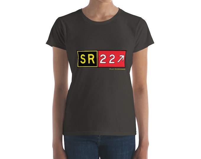 Women's Cirrus SR22 Taxiway Sign T-Shirt