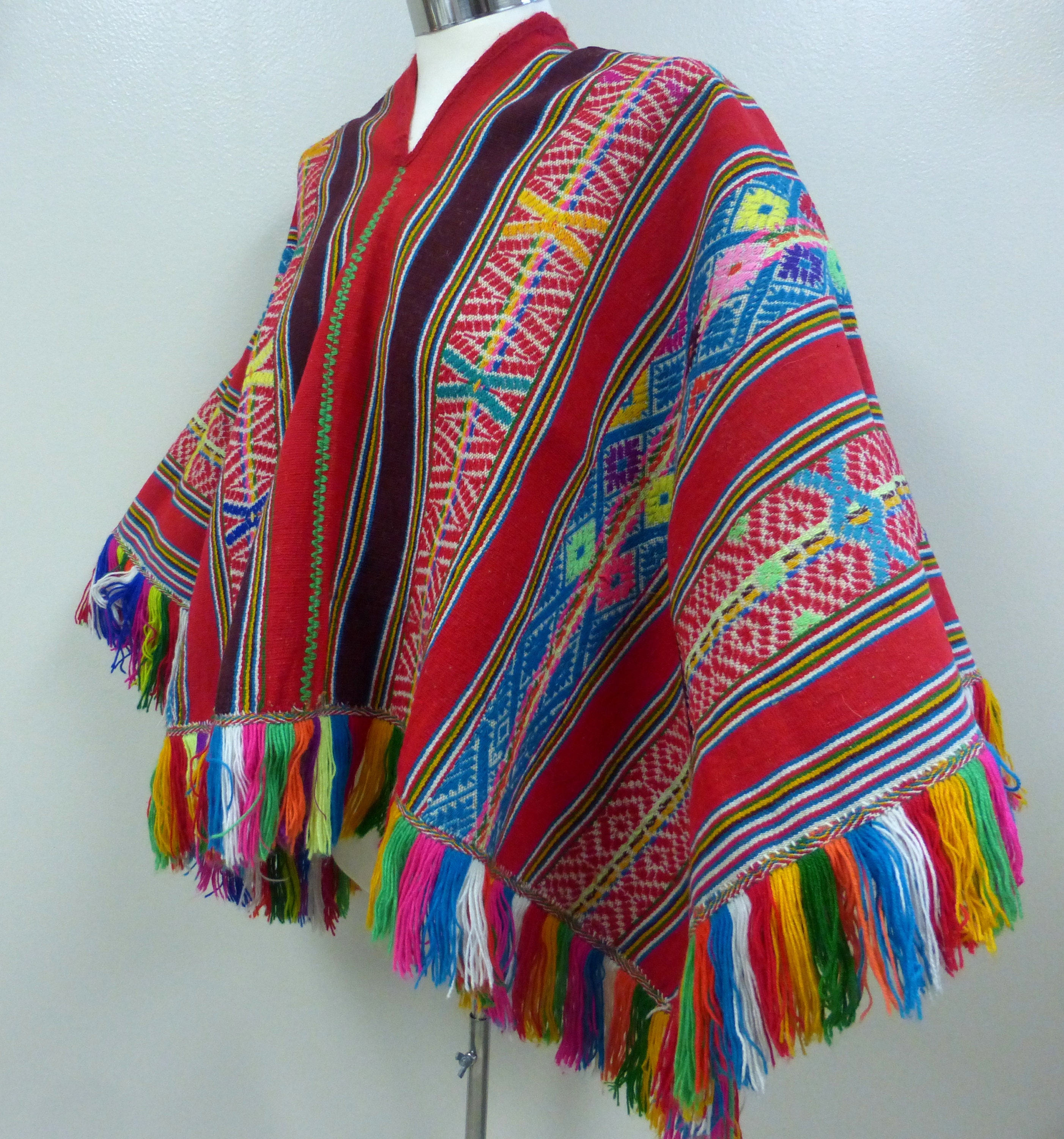 Peruvian Shaman Heavy Weigh Handmade Poncho Kleding Gender-neutrale kleding volwassenen Ponchos Cape Andean Mountain Aguayo Woven Textile 