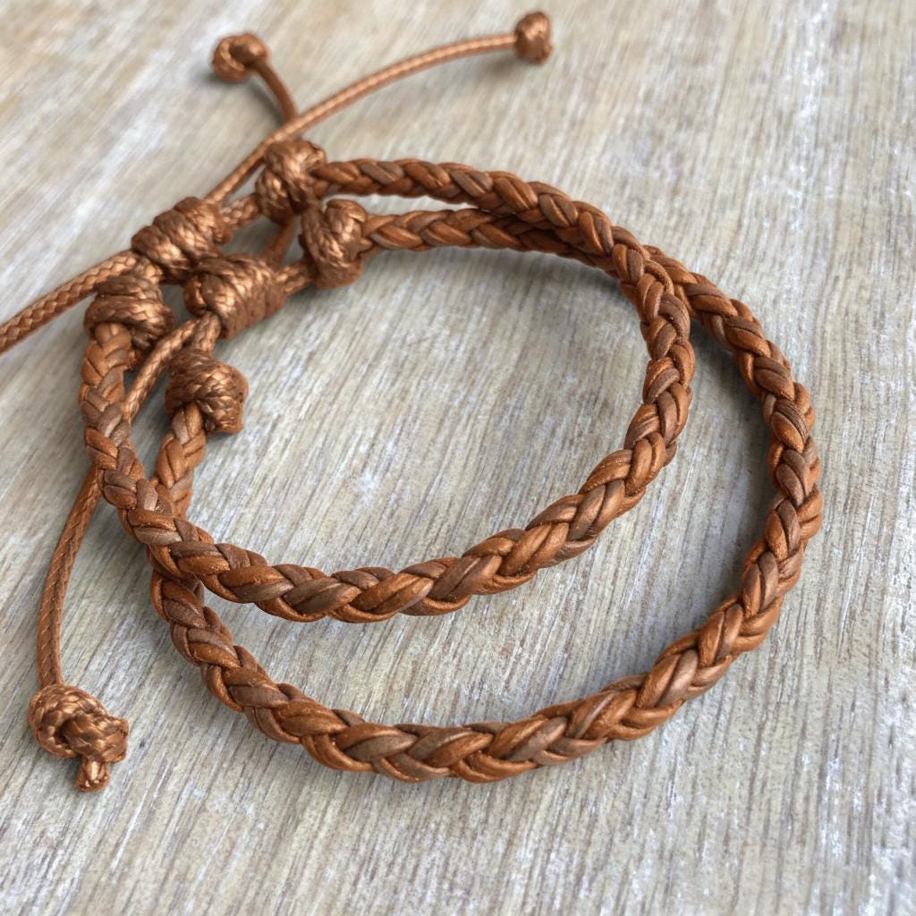 アクセサリー Kiko Kostadinov Brown Margutta Bracelet Amazon.com: SIFRIMANIA Unisex Decade Rosary Bracelet, Brown Cord
