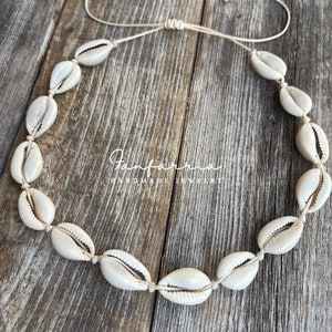 Cowrie Shell Choker Necklace
