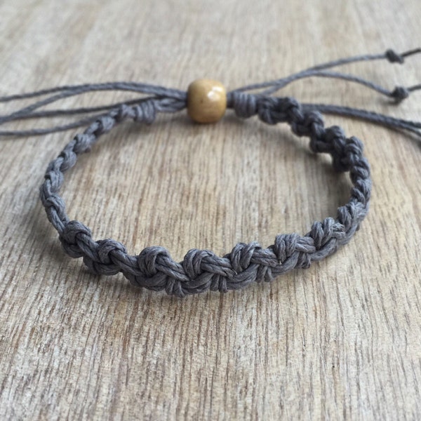 Pulsera tobillera de cáñamo gris, macramé trenzado, Surfer Beach, Colección Shell Key